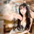 來～啊...吃一口